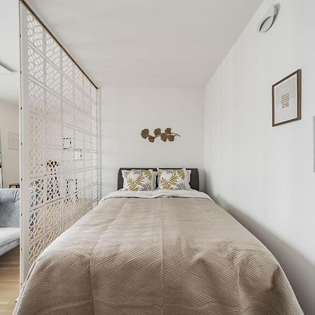 City Sky Studio Mit Balkon Vienna Esterno foto